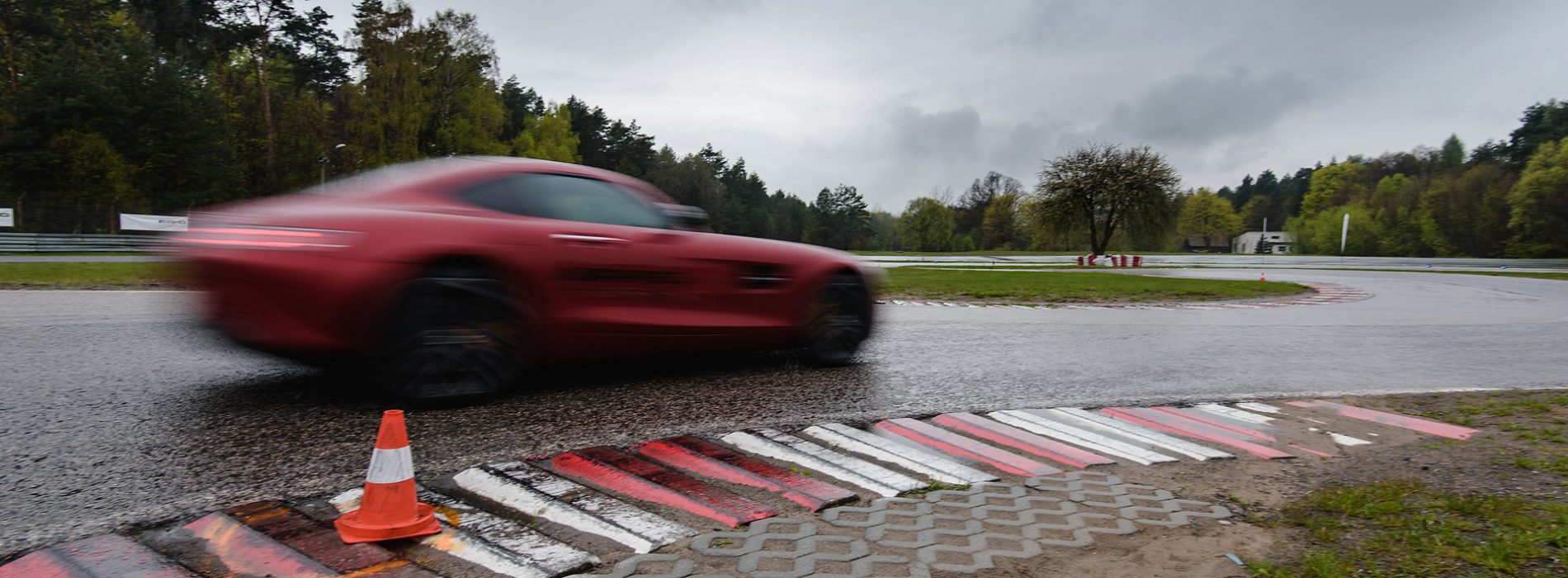 Wyjątkowa oferta AMG Driving Academy: AMG LADY-Traning