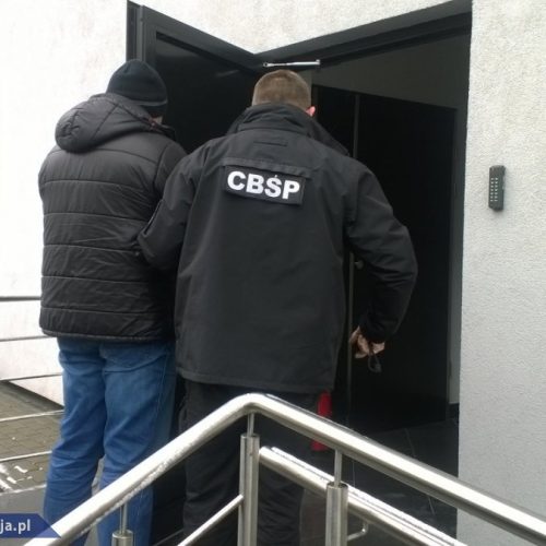 Kalisz – CBŚP: Biznesmen zgodził się na haracz, szantażyści zażądali 10 razy więcej