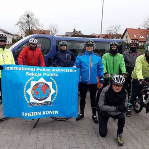 KONIŃSCY POLICJANCI Z POMOCĄ DLA CHOREGO KOLEGI