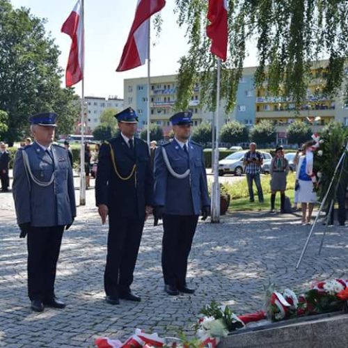 POLICJANCI NA OBCHODACH ŚWIĘTA WOJSKA POLSKIEGO