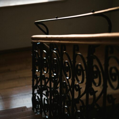 Schody jako wizytówka domu – co dziś wybierają mieszkańcy Poznania?