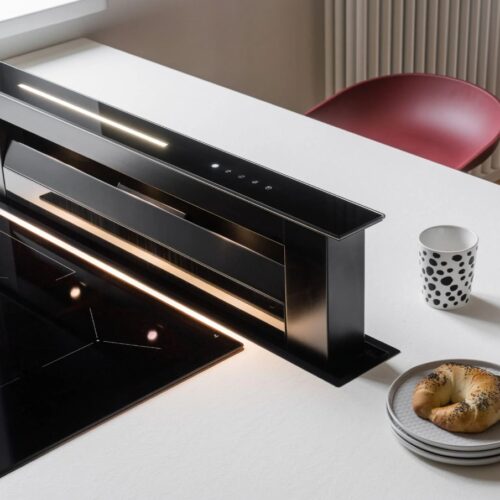 Okap wysuwany z blatu – rewolucyjne rozwiązanie dla miłośników czystych linii.